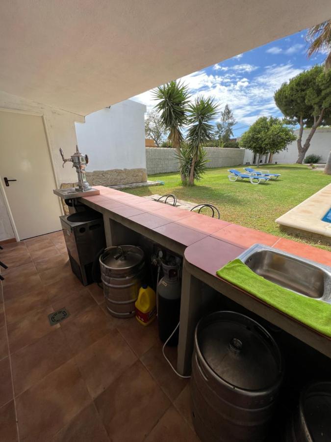 Chalet En La Barrosa, Piscina+Bbq+Grifo De Cerveza Chiclana de la Frontera Dış mekan fotoğraf